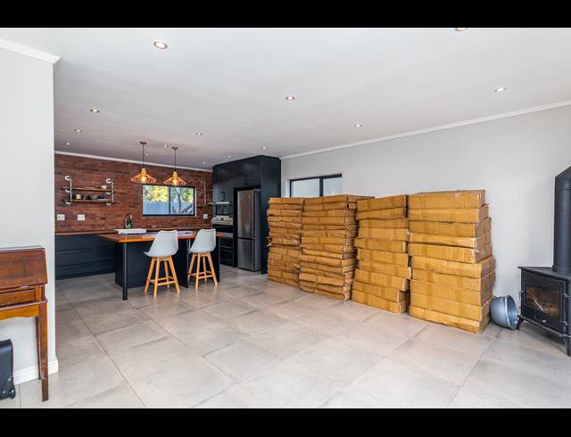 3 BEDROOM FREEHOLD FOR SALE IN SAGEWOOD